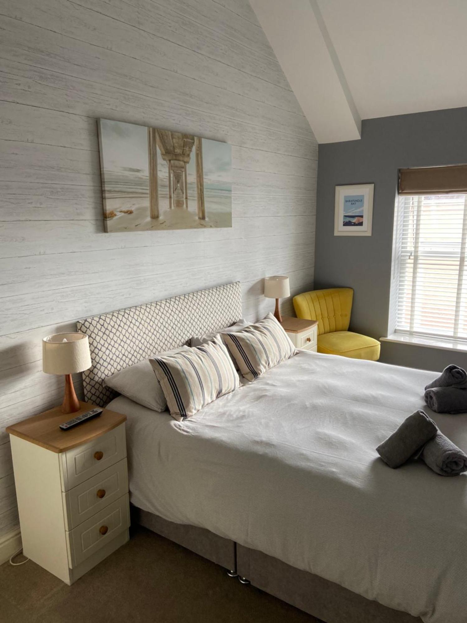 Stylish Tenby Apartment, Great Location, Parking Dış mekan fotoğraf